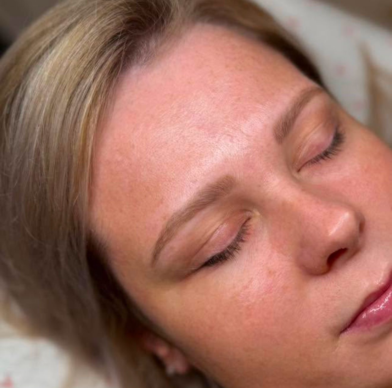 Permanentní make-up obočí